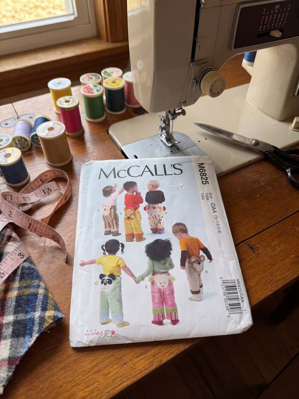 McCall's M6825 Toddler Animal Applique Pants Pattern Size CAA 1/2-4 Uncut FF